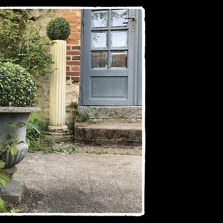 Manoir De Livet Bed & Breakfast Saint-Germain-de-Livet Екстериор снимка