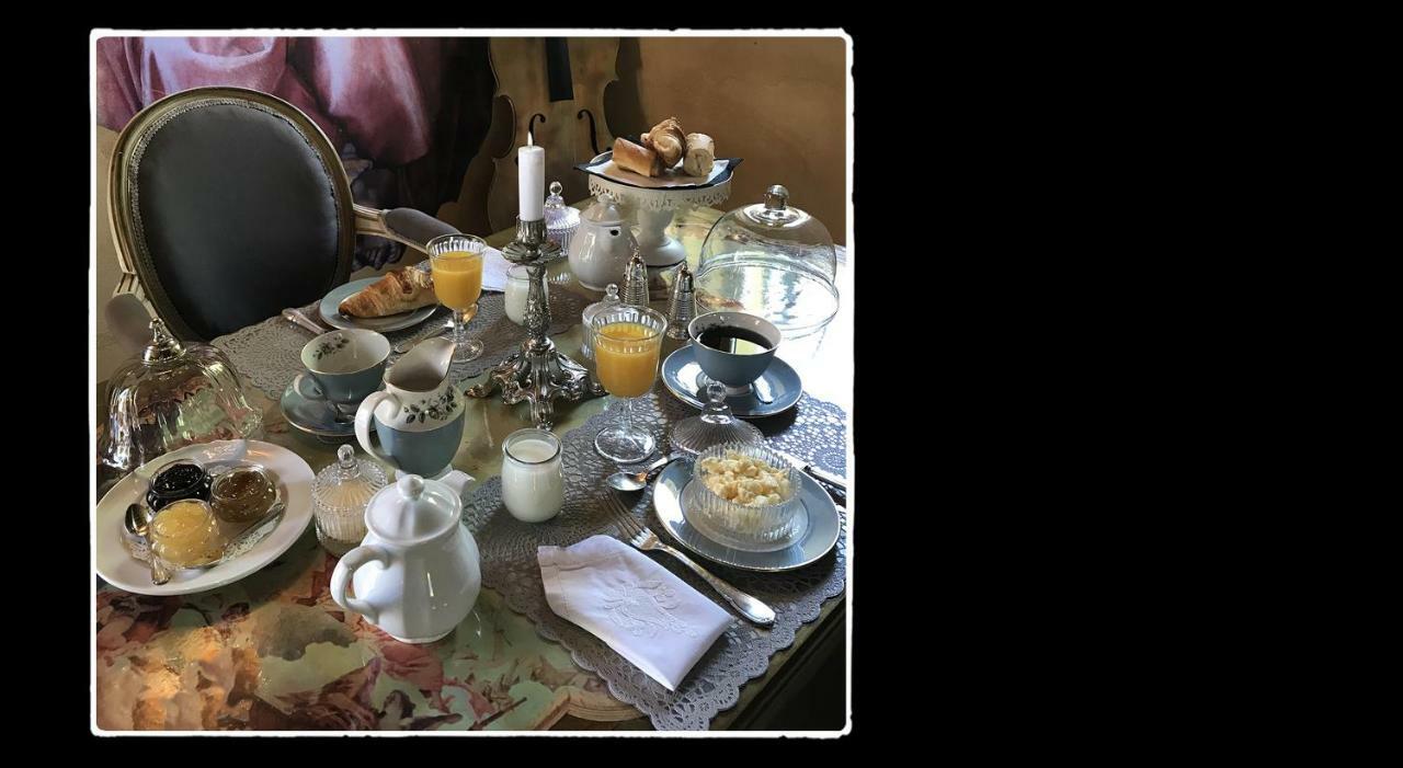 Manoir De Livet Bed & Breakfast Saint-Germain-de-Livet Екстериор снимка